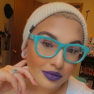 Meet your Posher, Sabrina